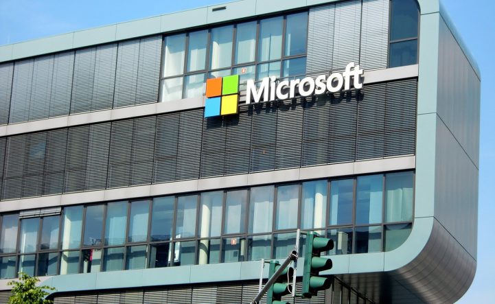 Microsoft, BlackRock Lên Kế Hoạch Cho Công Cụ Tiết Kiệm Hưu Trí Sử Dụng Công Nghệ AI