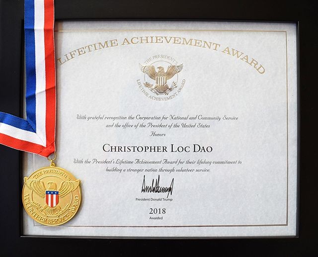 Lifetime Achievement – giải thưởng Thành tựu Trọn đời do đích thân Tổng thống Mỹ ký tặng